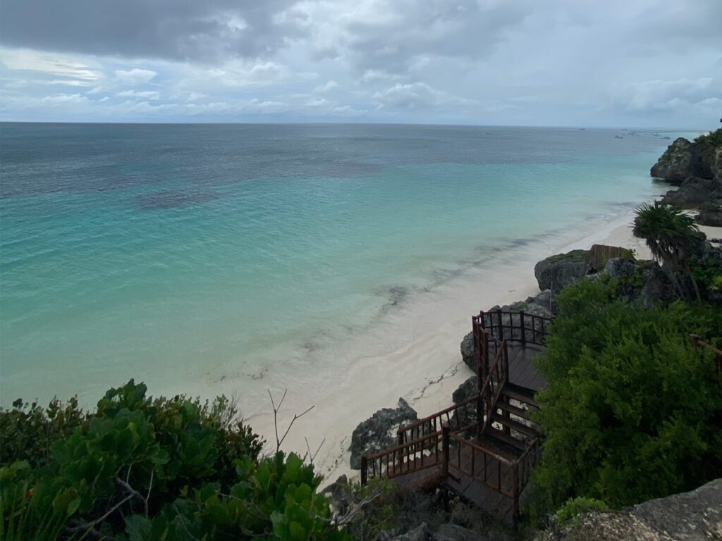 Tulum cenote playa 
